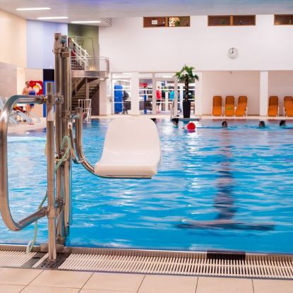 Bild von 4 h Schwimmen Senioren oder                   Menschen mit Behinderung